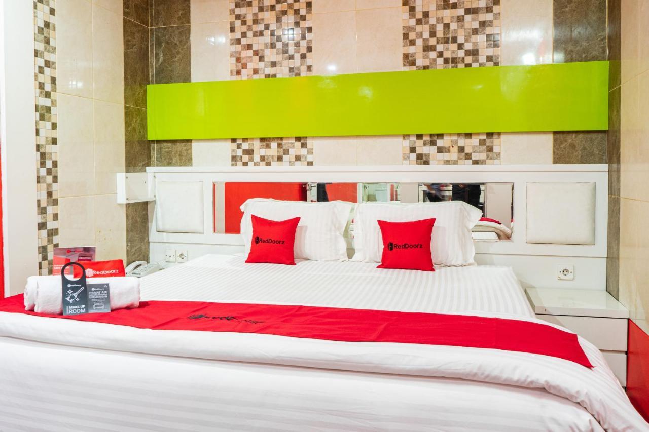 Reddoorz Near Chadstone Mall 3* Bekasi