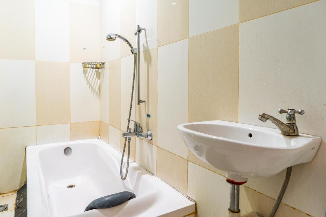 Hotel Reddoorz Near Chadstone Mall 3*